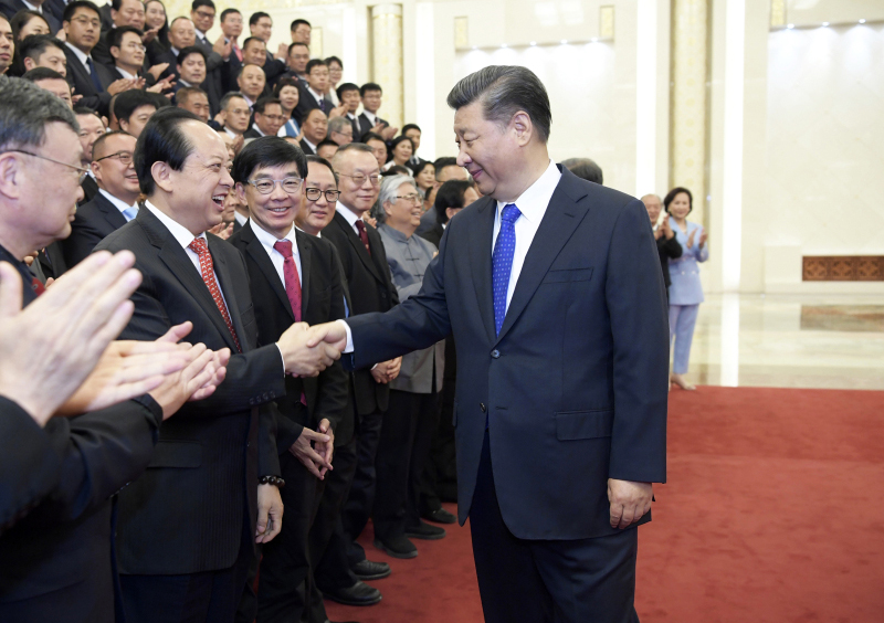 2019年5月28日，習(xí)近平主席在人民大會(huì)堂親切接見(jiàn)舒心先生